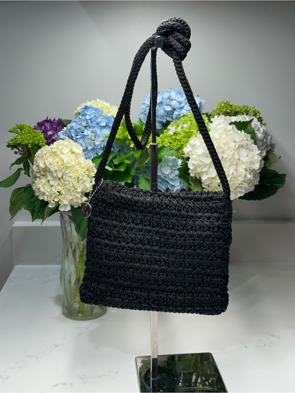 🌹The Sak Mini Black Flap Crochet Crossbody Bag Peace Print Floral Interior - Picture 2 of 7